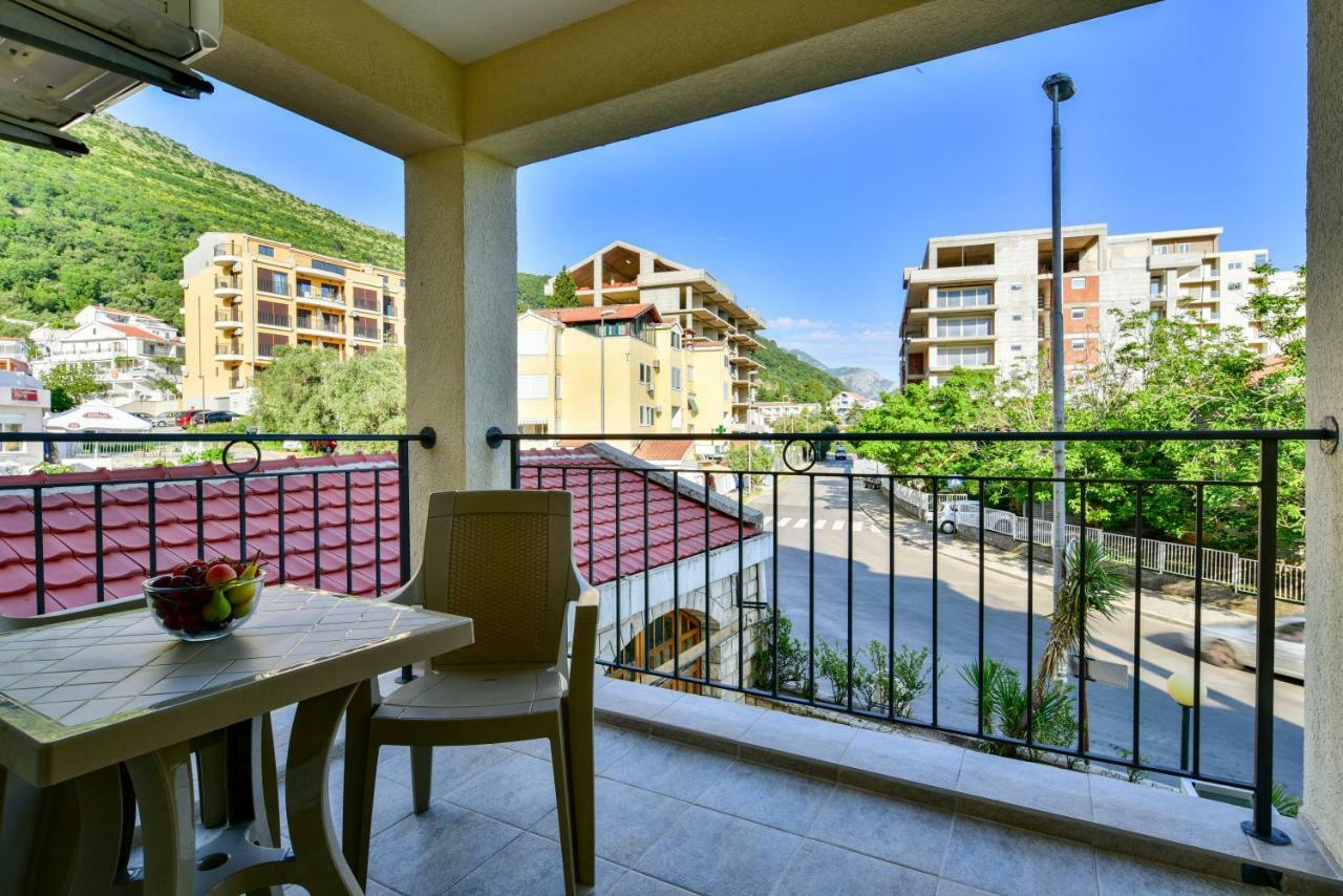 Apartmani Marina Kopitovic Petrovac المظهر الخارجي الصورة