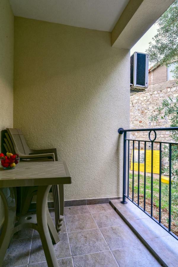 Apartmani Marina Kopitovic Petrovac المظهر الخارجي الصورة